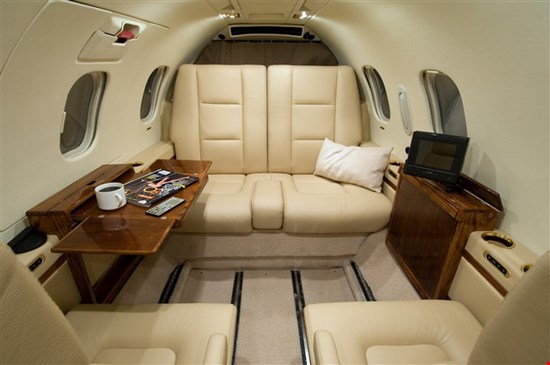 jet Bombardier Learjet 35